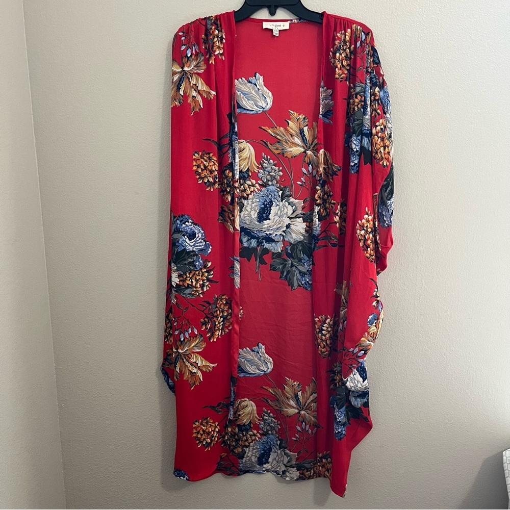 Umgee Plus Womans Size XL/1XL Red Cocoon Hem Kimono